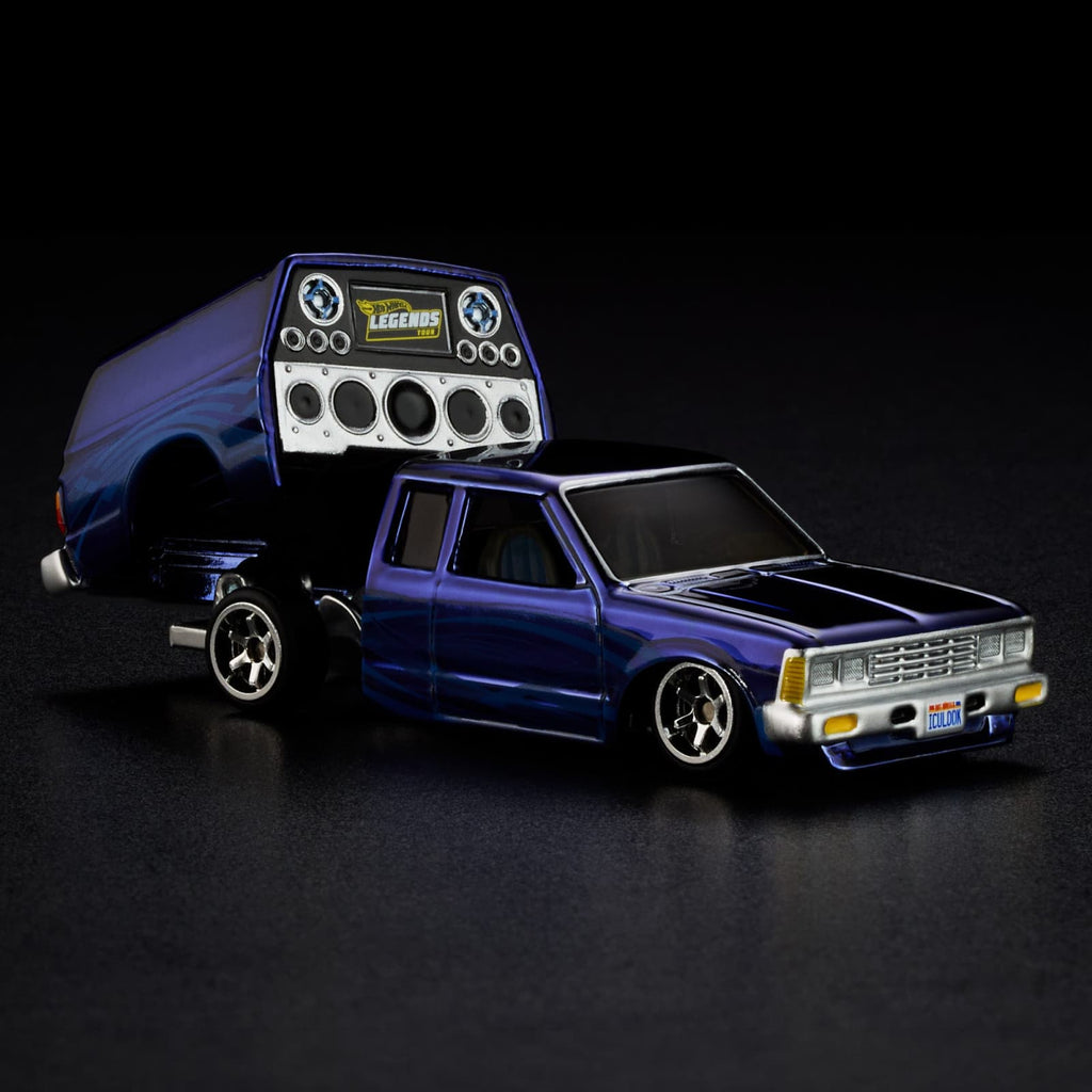 Hot Wheels RLC Exclusive 1986 Nissan 720 King Cab in Spectraflame steel blue