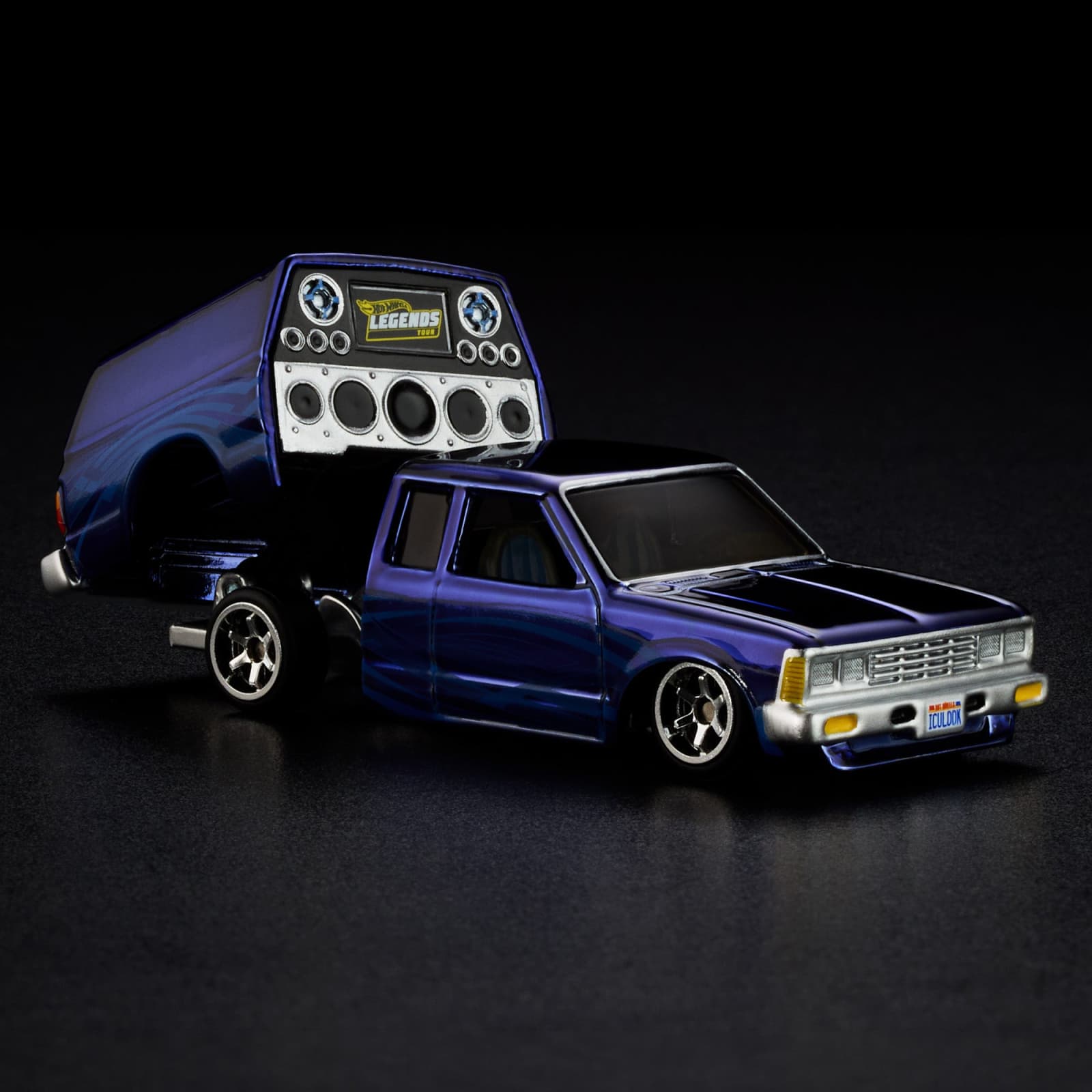 Hot Wheels RLC Exclusive 1986 Nissan 720 King Cab in Spectraflame steel blue