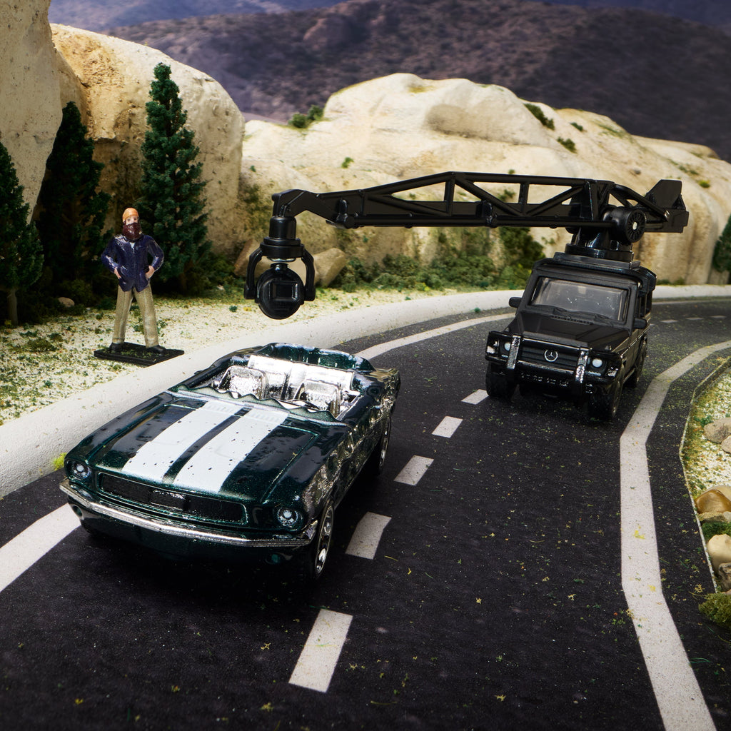 Matchbox The Movie Directing the Chase Director Diorama – official Mattel product image 1